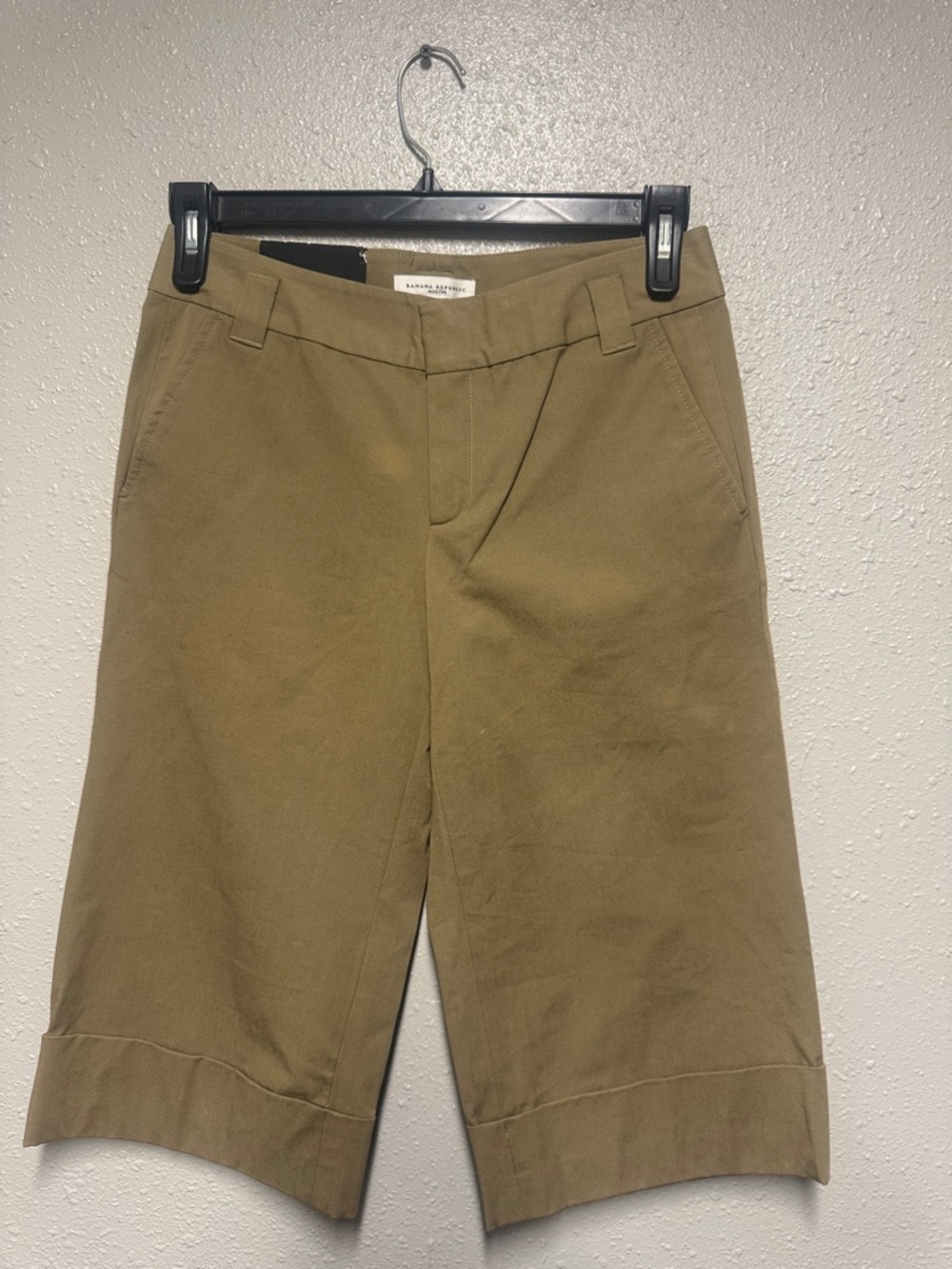 Banana Republic Olive Green Women’s Bermuda Shorts